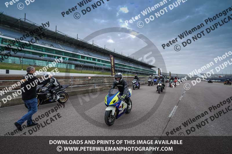 Rockingham no limits trackday;enduro digital images;event digital images;eventdigitalimages;no limits trackdays;peter wileman photography;racing digital images;rockingham raceway northamptonshire;rockingham trackday photographs;trackday digital images;trackday photos